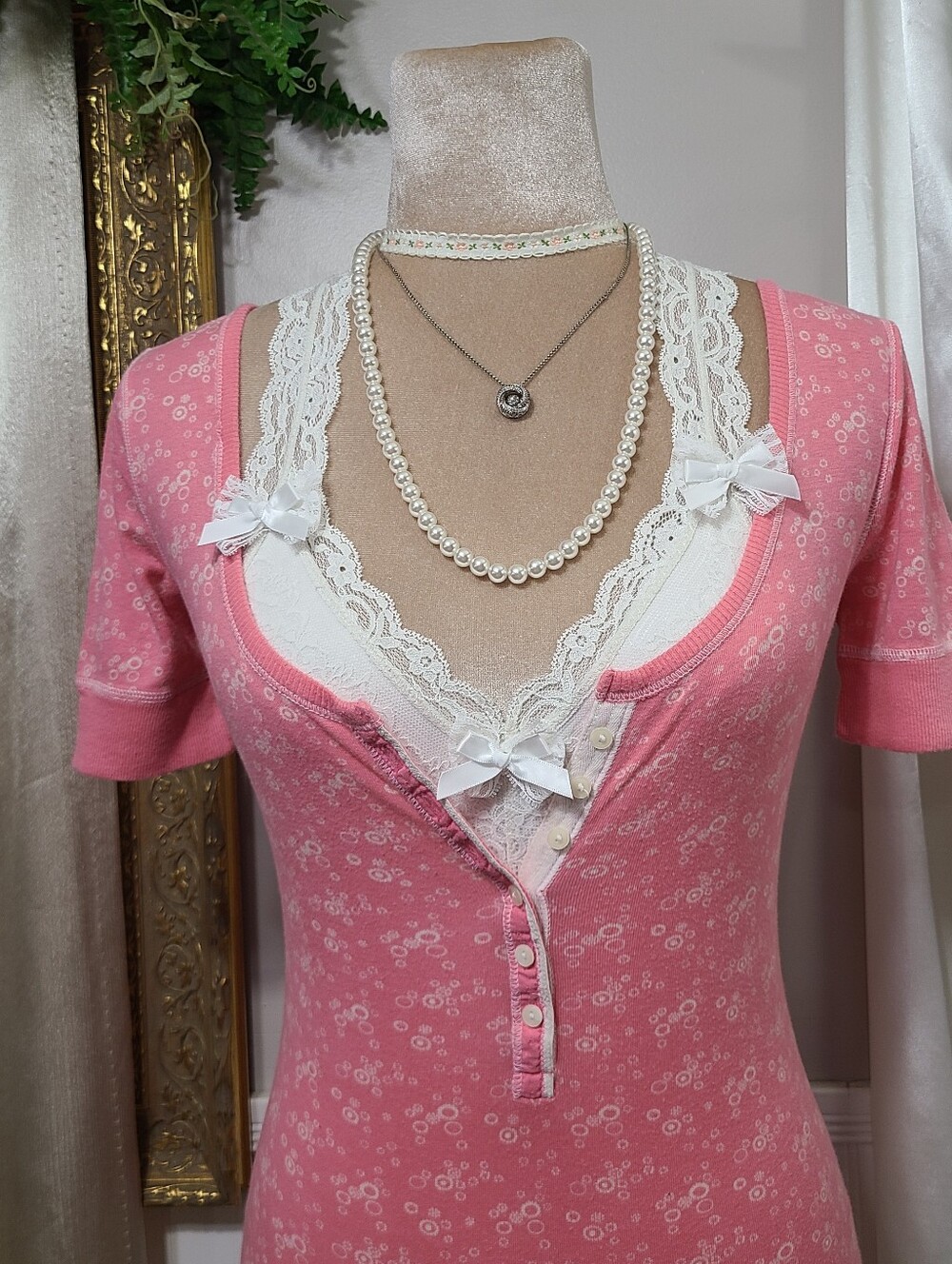 Super Cute ♡ Y2K ♡Abercrombie Rare Pink & White Bubble Polka Dot Babydoll Henley - Picture 2 of 10